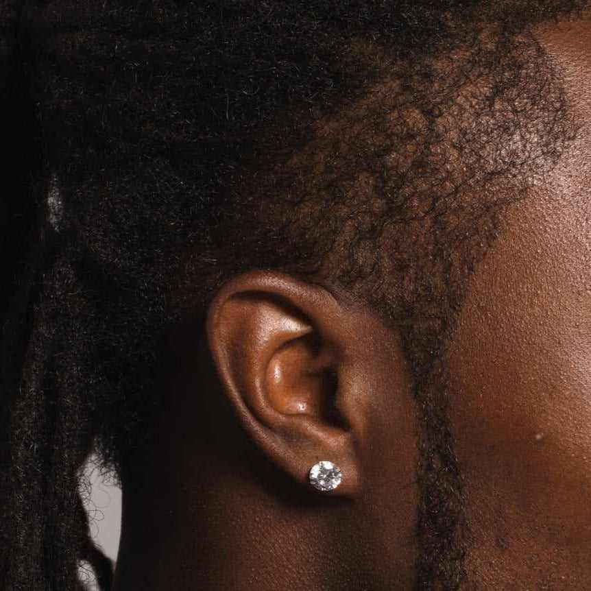 14K Round Cut Diamond Earring