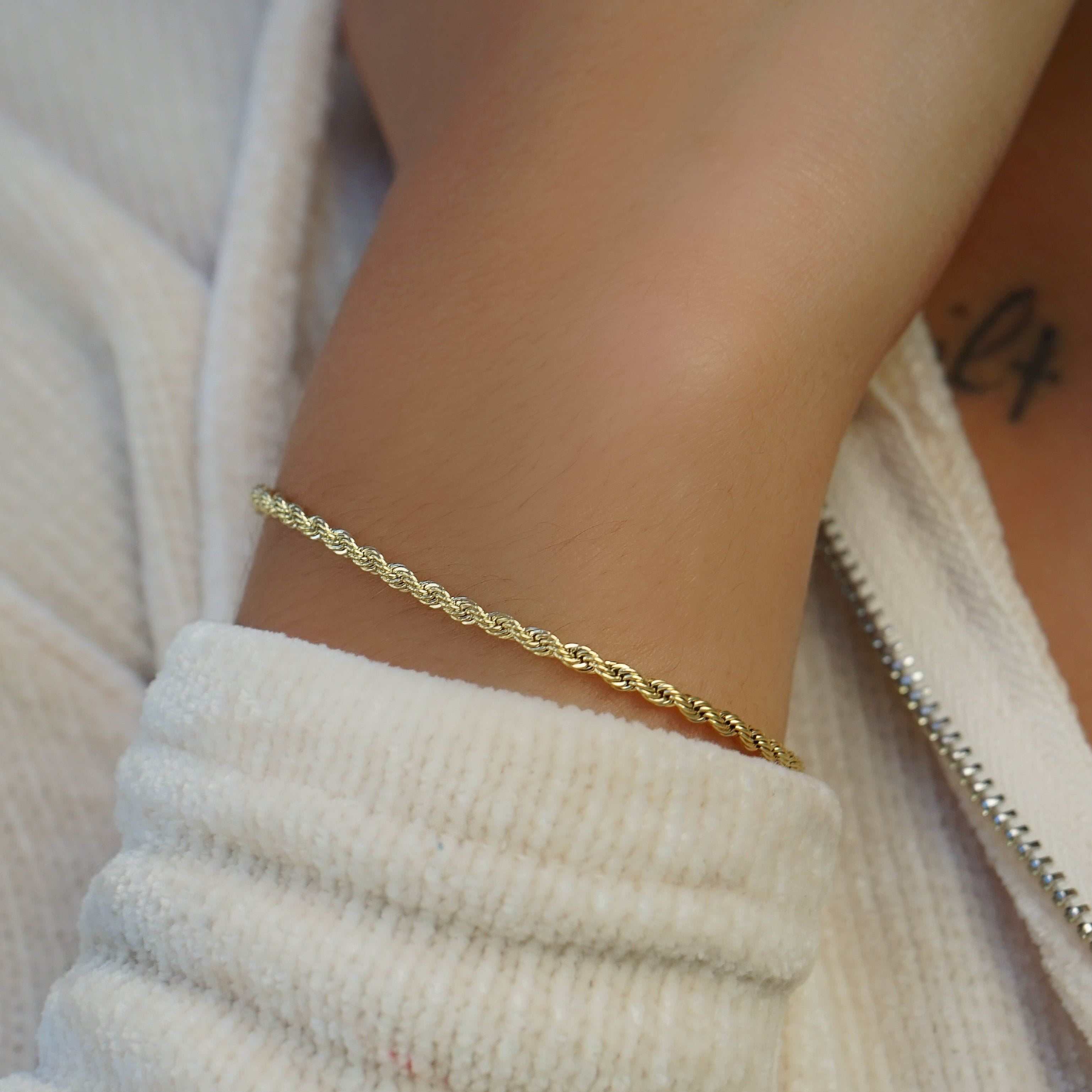 Rope Bracelet in Yellow Gold - 2mm – The GLD Shop