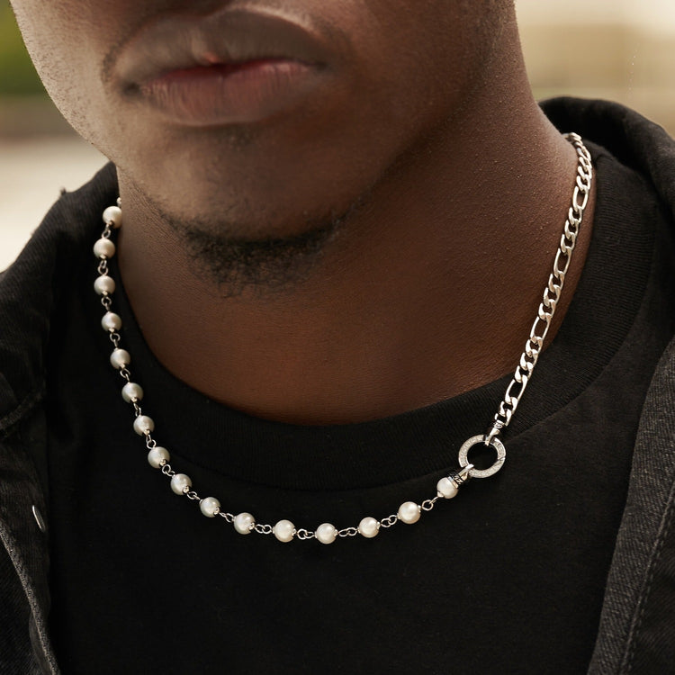 Figaro Link + Pearl Chain in White Gold