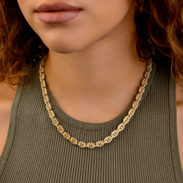 Micro Valentina Necklace in Yellow Gold