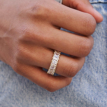 14k Solid Gold Baguette Ring in Yellow Gold